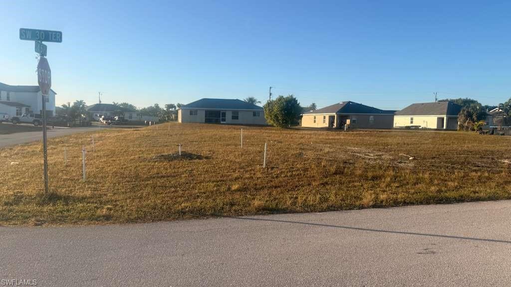 CAPE CORAL - Land