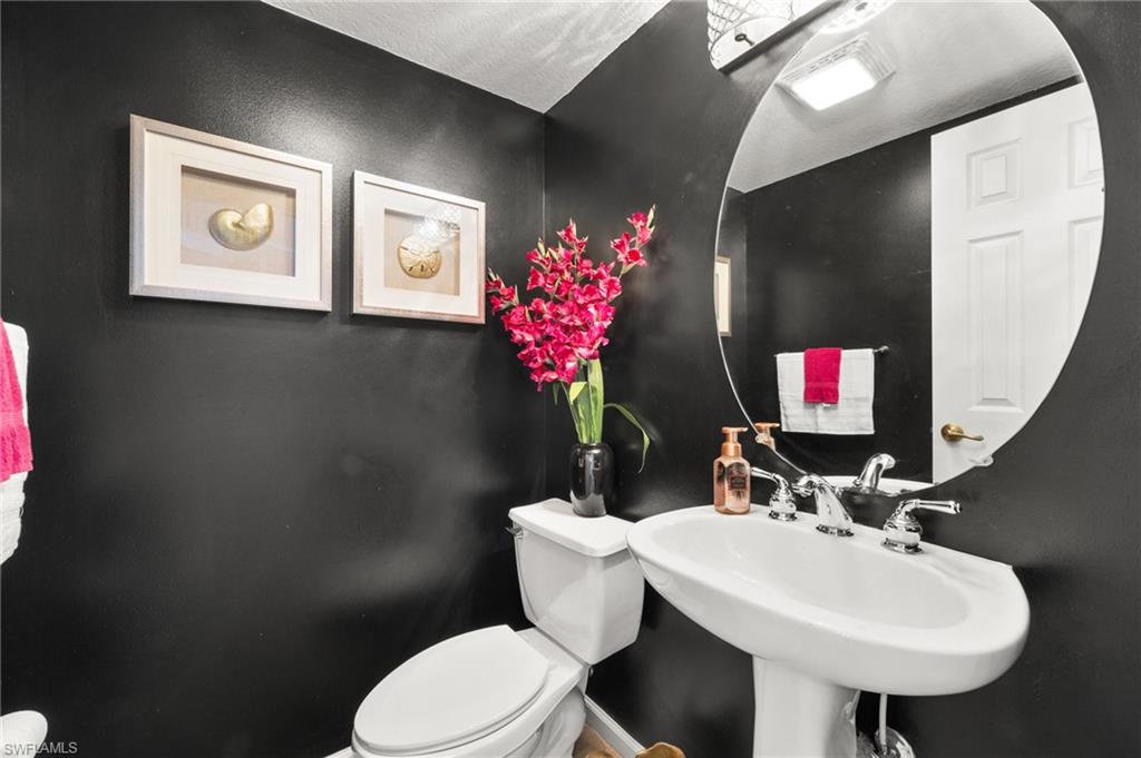 AUTUMN WOODS - Residential