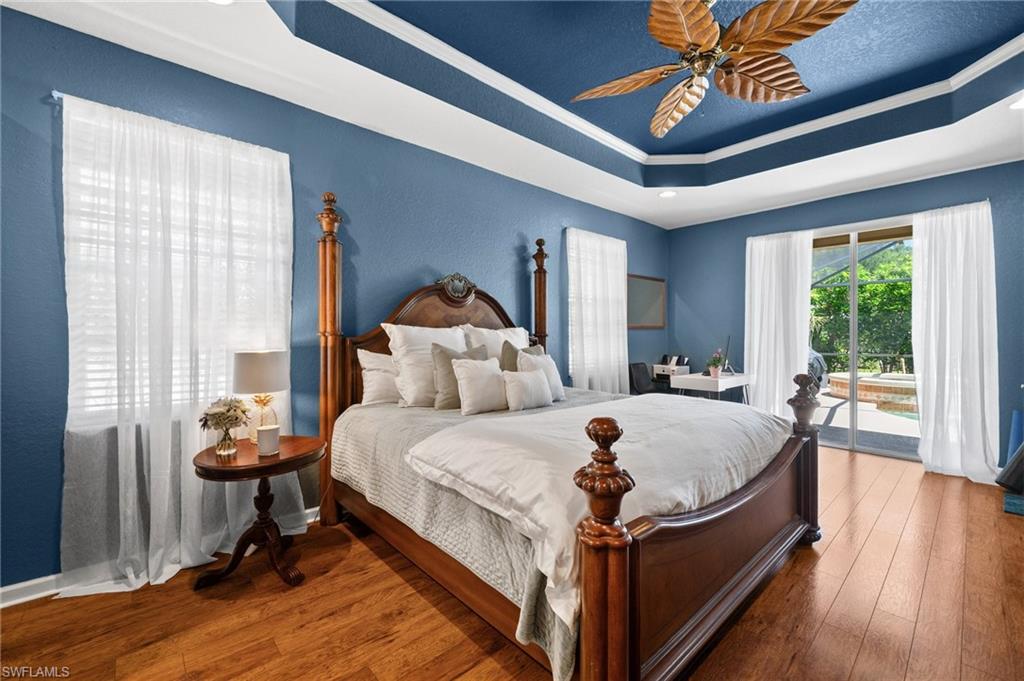 AUTUMN WOODS - Residential