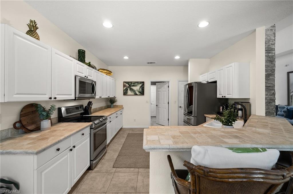 AUTUMN WOODS - Residential