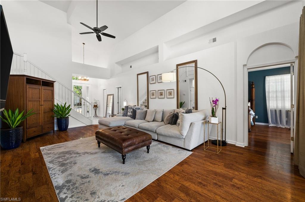 AUTUMN WOODS - Residential