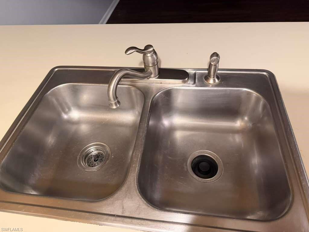 GULF PLACE CONDO - Residential Lease