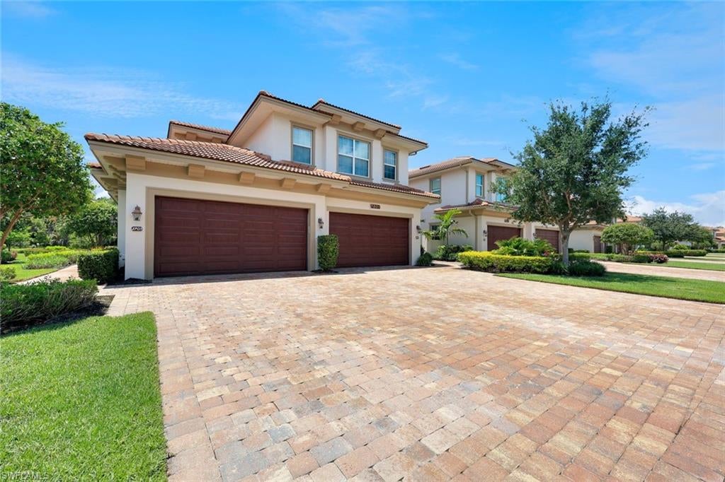 Photo of 7801 Hawthorne DR #2701, NAPLES, FL 34113 (MLS # 226027601)