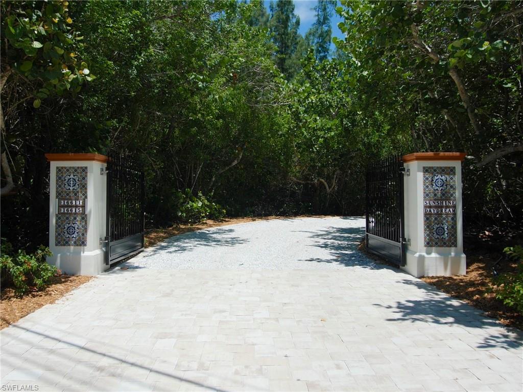 METES AND BOUNDS - Residential