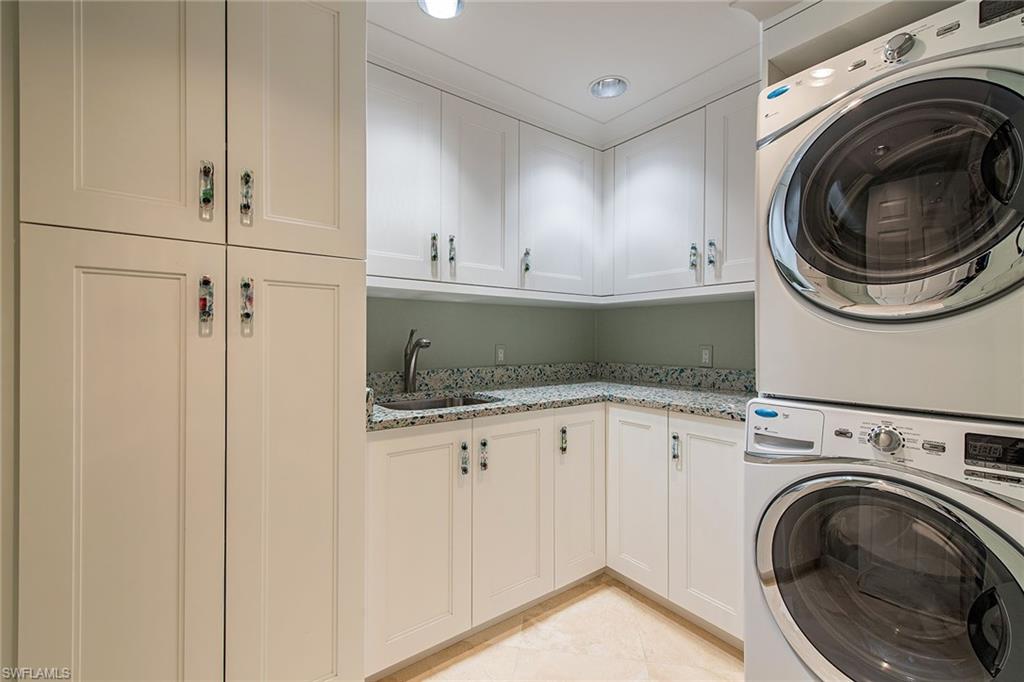 BILTMORE AT BAY COLONY - Residential