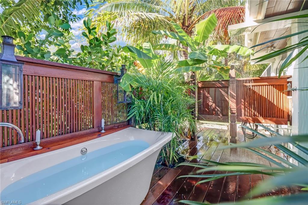 BONITA SHORES - Residential