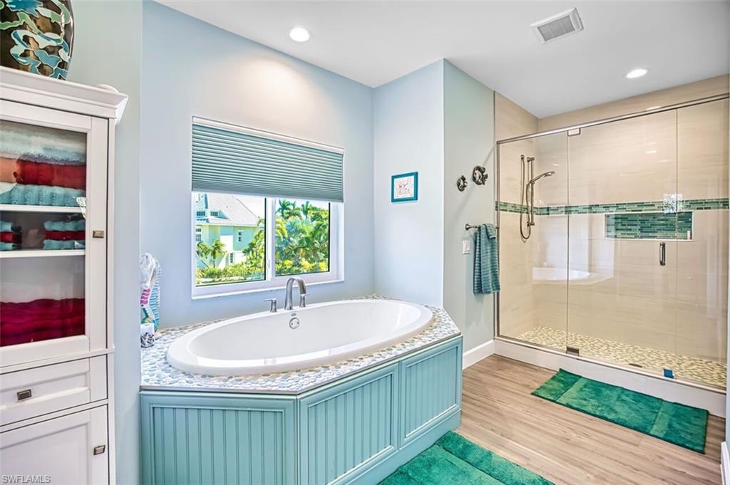 SANIBEL HIGHLANDS - Residential