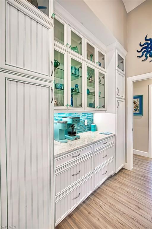 SANIBEL HIGHLANDS - Residential