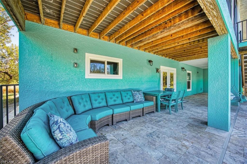 SANIBEL HIGHLANDS - Residential