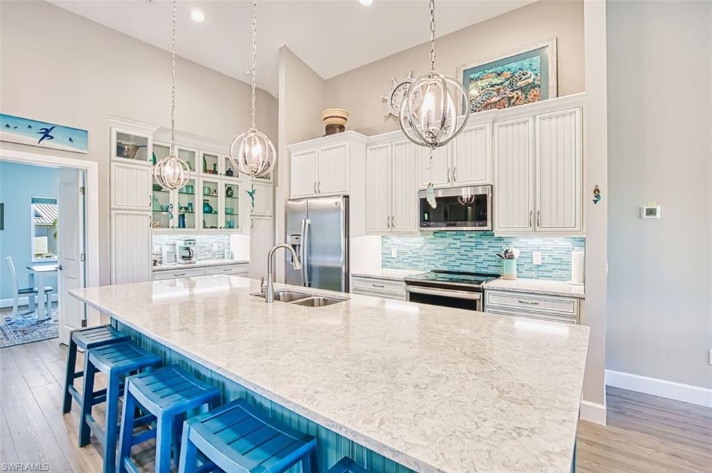 SANIBEL HIGHLANDS - Residential