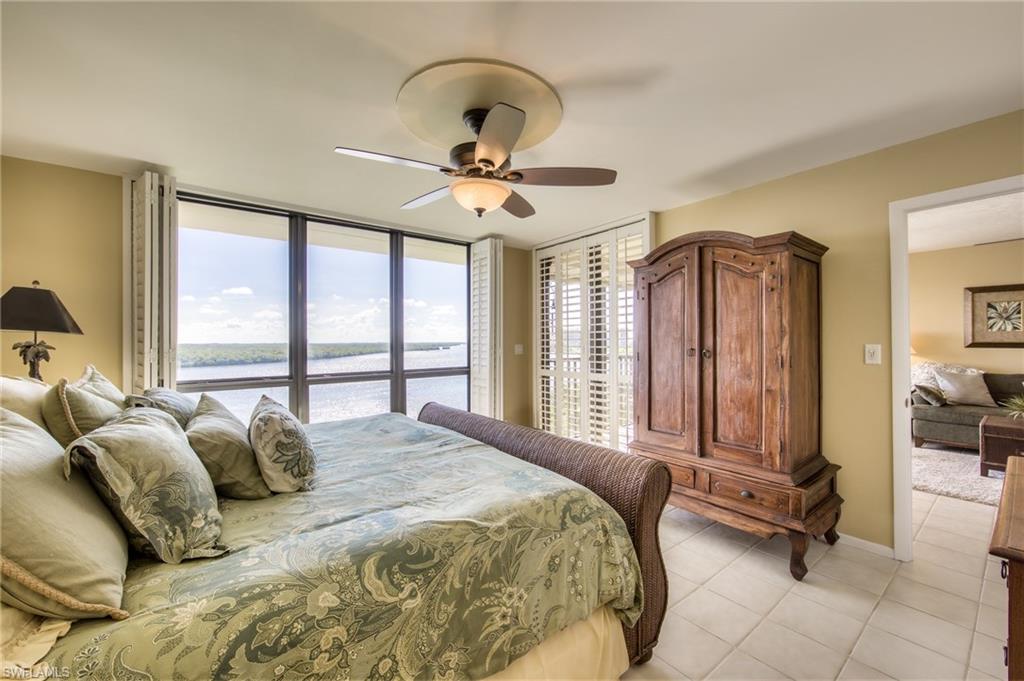 THE PALMS OF BAY BEACH - Residential