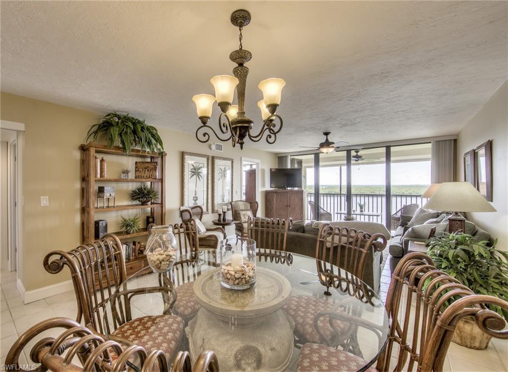 THE PALMS OF BAY BEACH - Residential