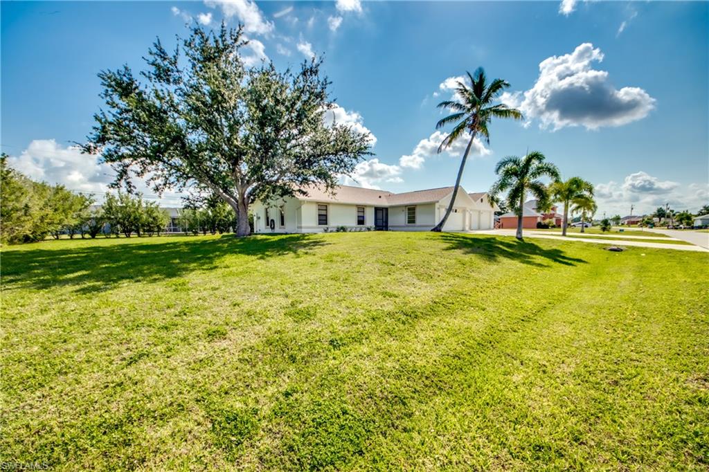 CAPE CORAL - Residential