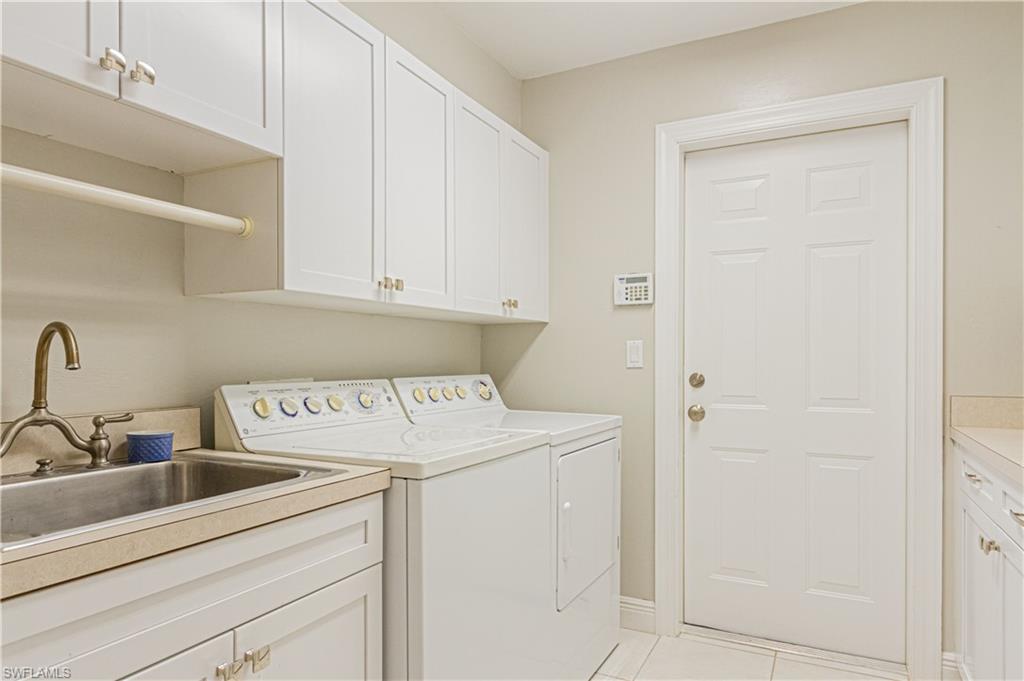 LONGSHORE LAKE - Residential