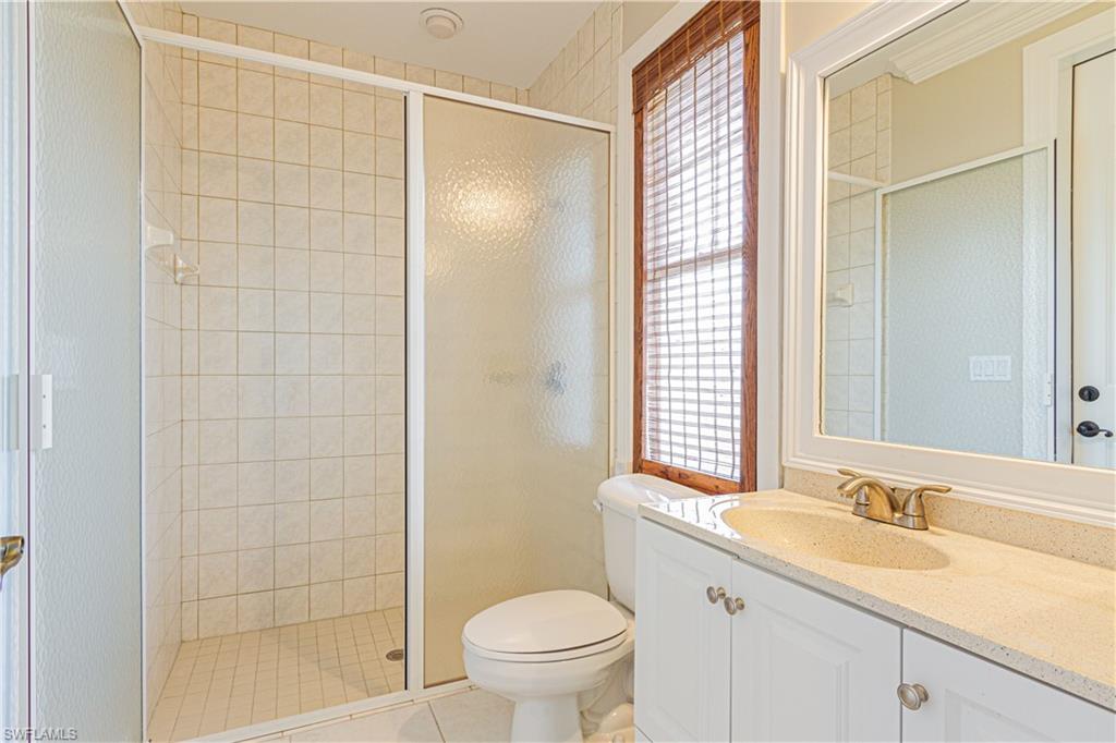 LONGSHORE LAKE - Residential