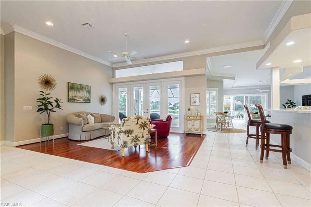 LONGSHORE LAKE - Residential