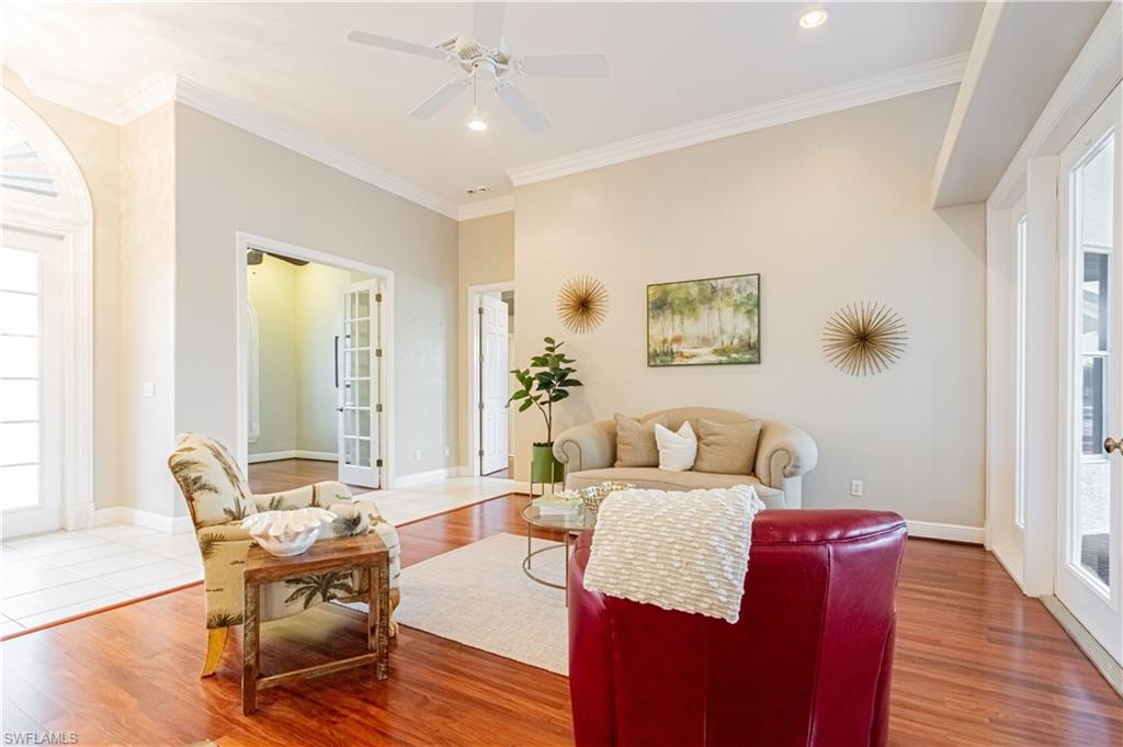 LONGSHORE LAKE - Residential