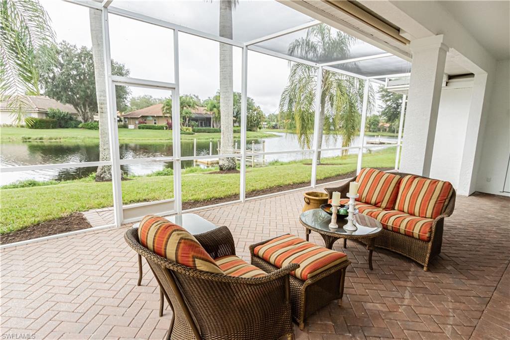 LONGSHORE LAKE - Residential