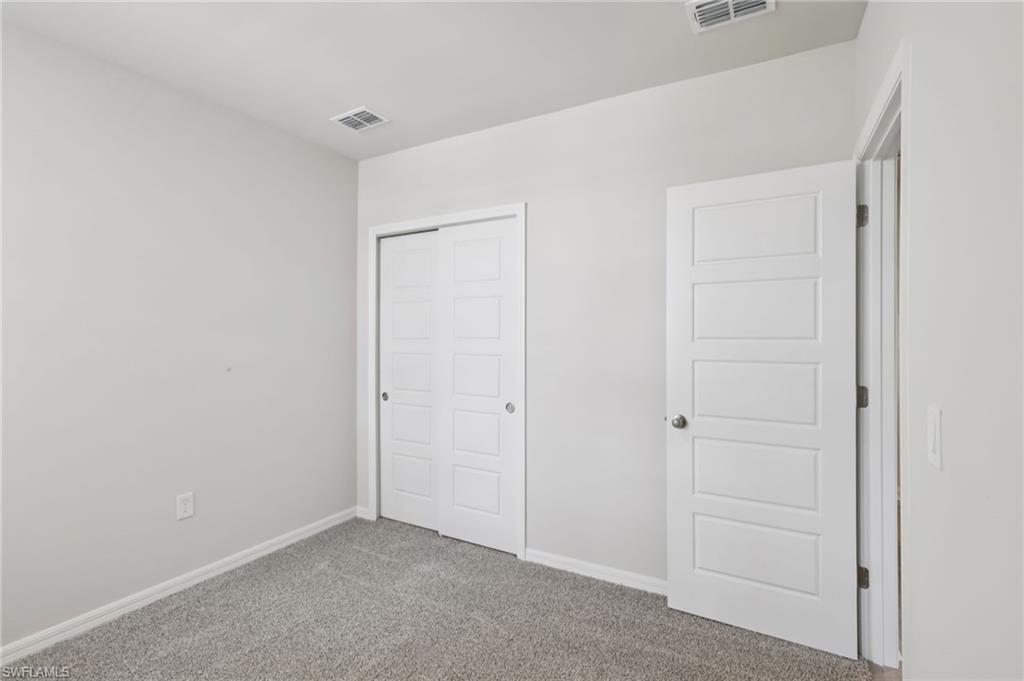 CRESCENT LAKES - Residential