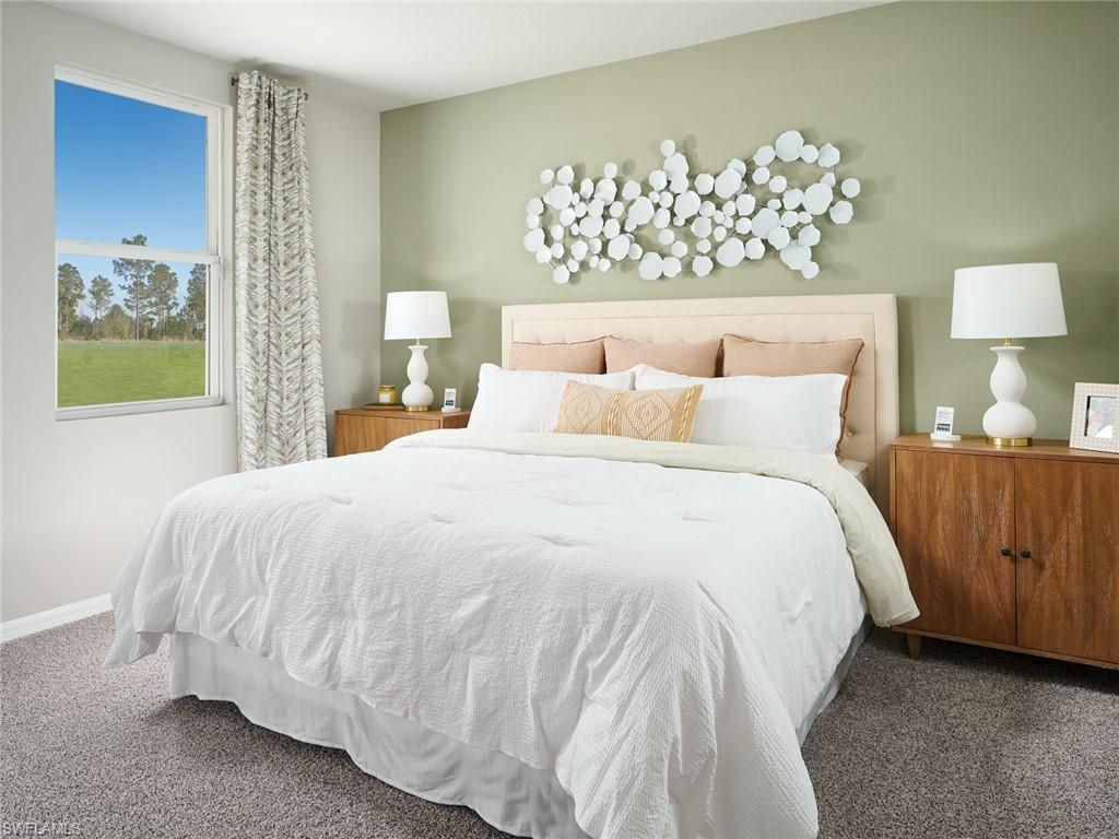 CRESCENT LAKES - Residential