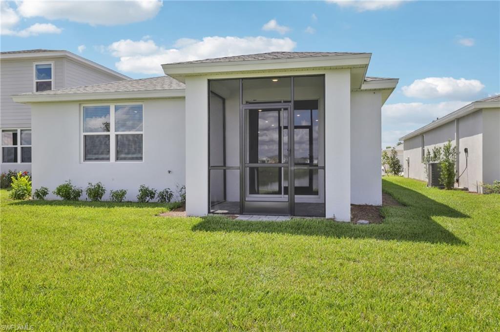 CRESCENT LAKES - Residential