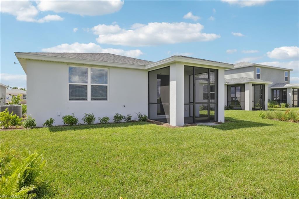 CRESCENT LAKES - Residential