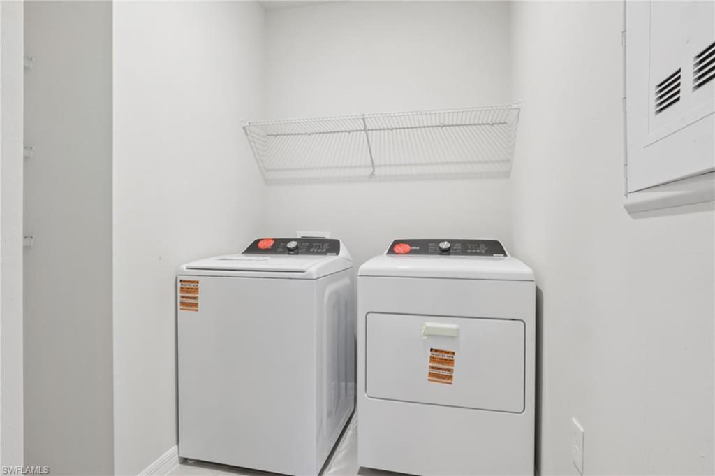 CRESCENT LAKES - Residential