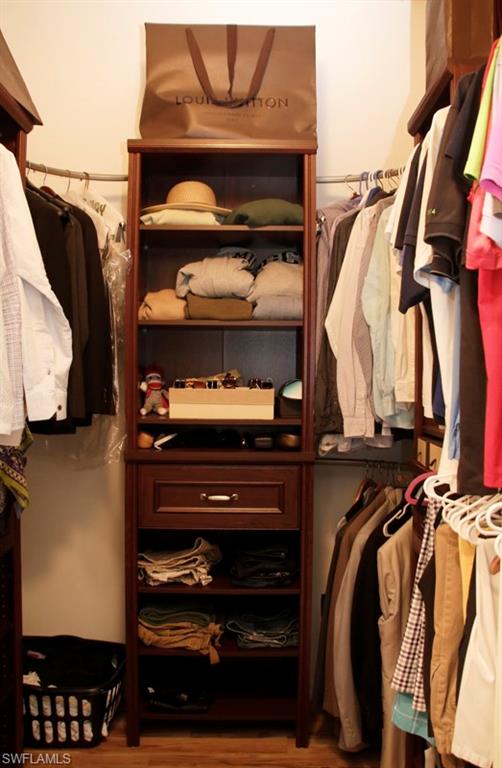 PROMENADE EAST - Residential