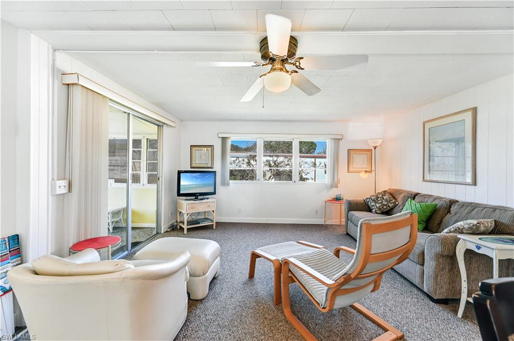 ENCHANTING ACRES MOBILE HOME - Residential