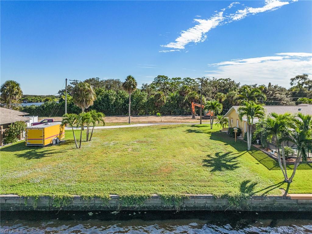 FORT MYERS SHORES - Land