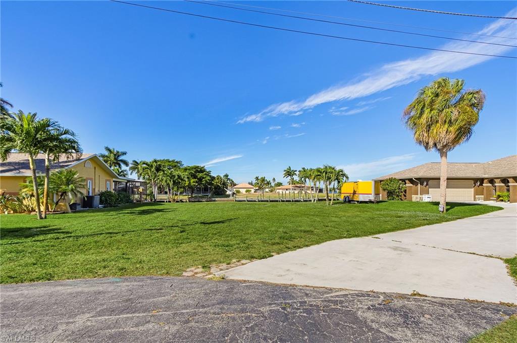 FORT MYERS SHORES - Land