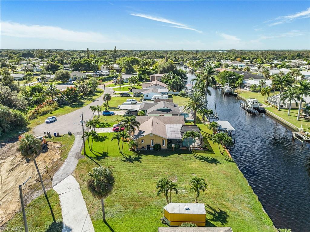 FORT MYERS SHORES - Land