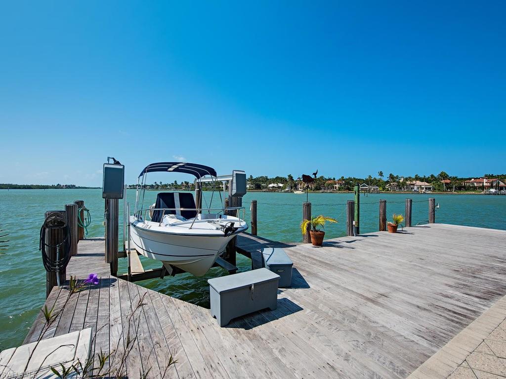 ROYAL HARBOR - Residential