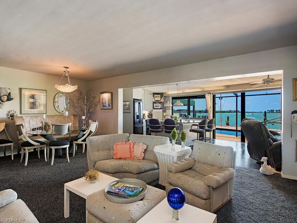 ROYAL HARBOR - Residential