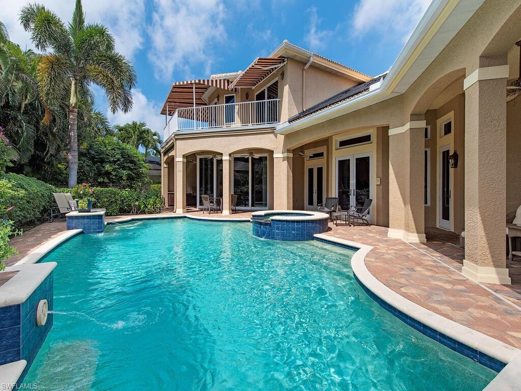 MOORINGS - Residential