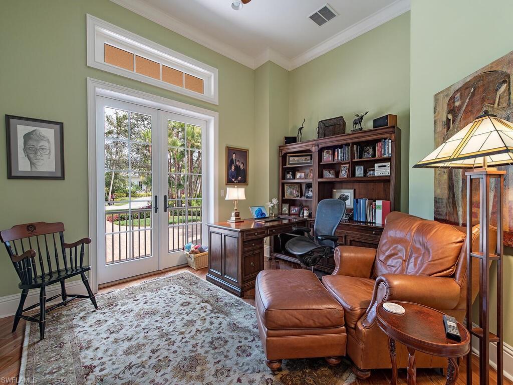 MOORINGS - Residential