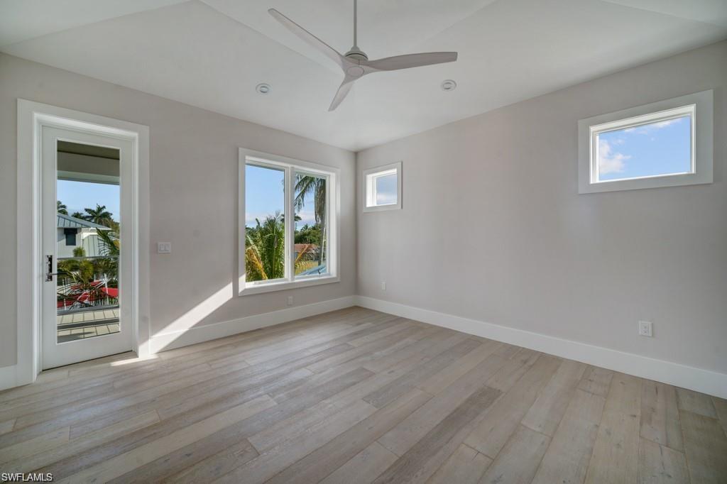 ROYAL HARBOR - Residential