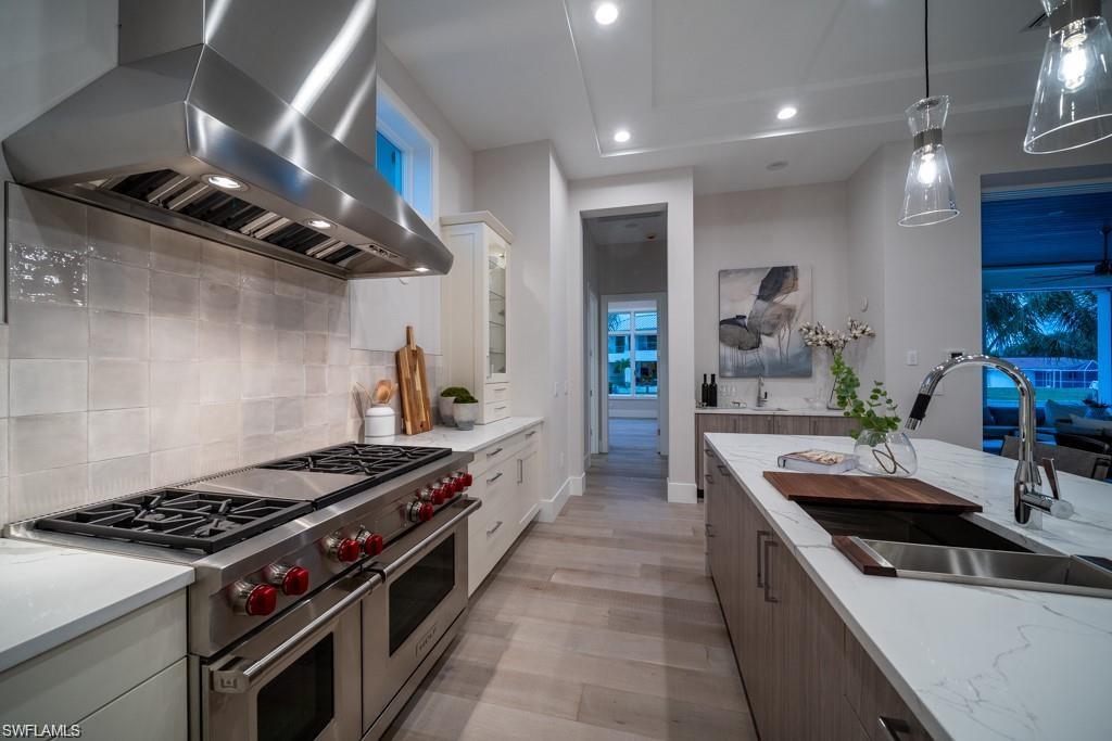 ROYAL HARBOR - Residential