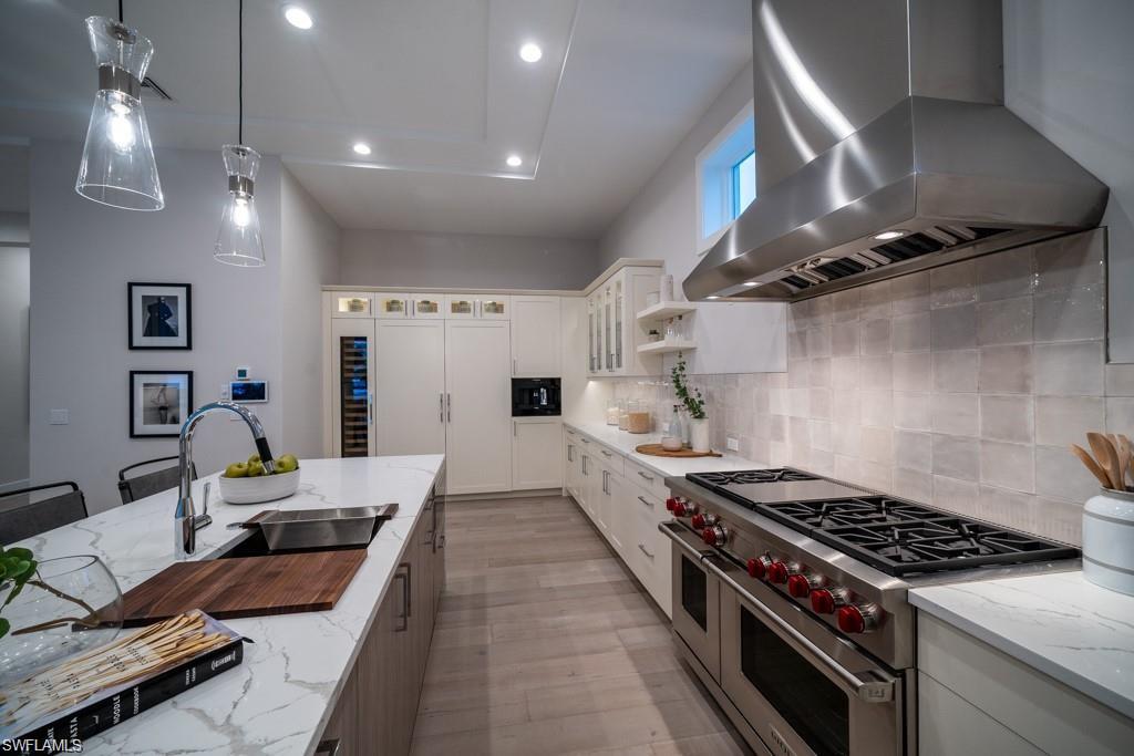 ROYAL HARBOR - Residential