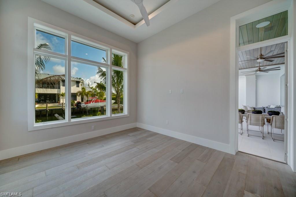 ROYAL HARBOR - Residential