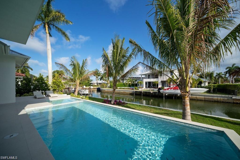 ROYAL HARBOR - Residential