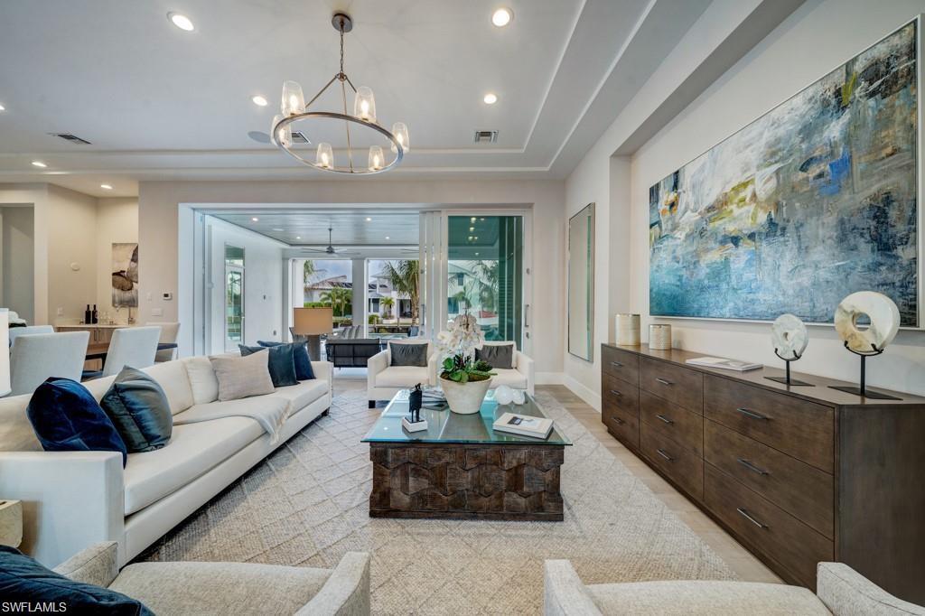 ROYAL HARBOR - Residential