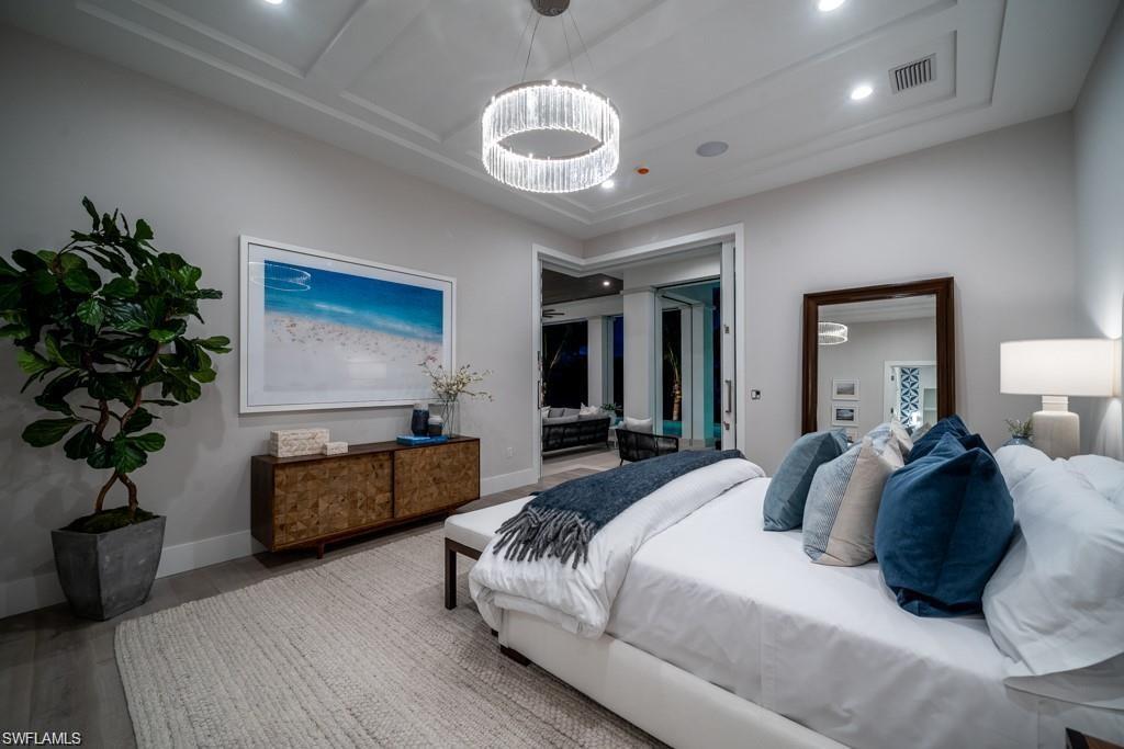 ROYAL HARBOR - Residential