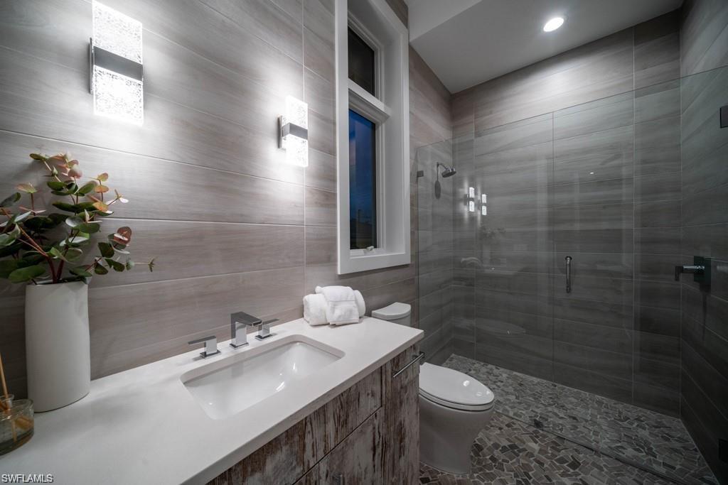 ROYAL HARBOR - Residential