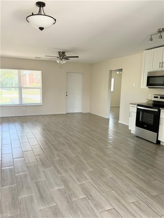 IMPERIAL SHORES - Residential Lease