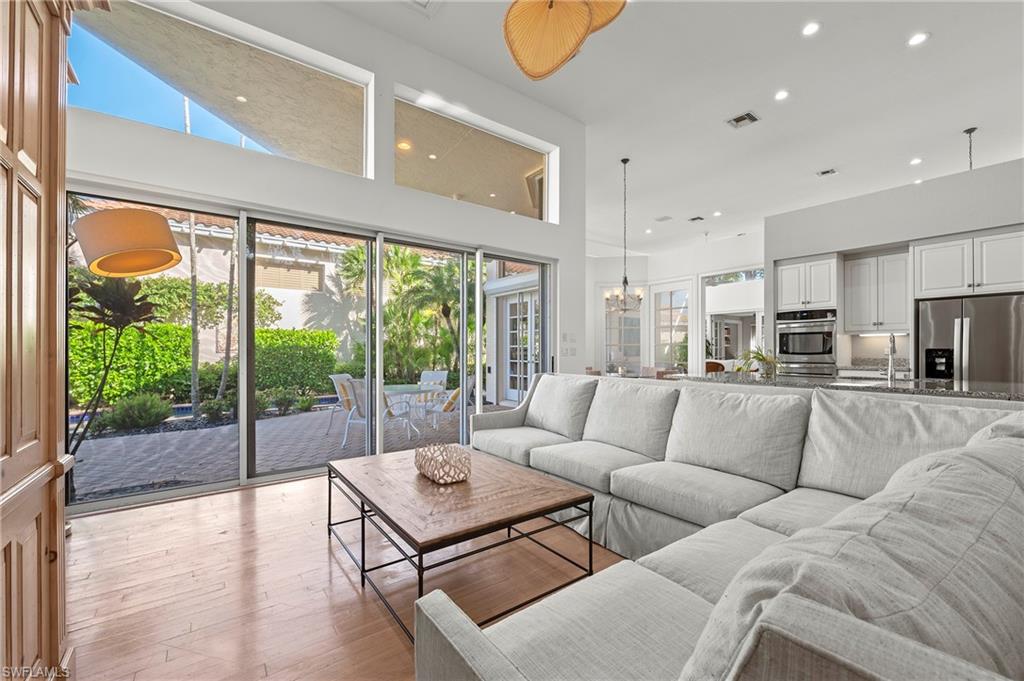 COCOBAY - Residential