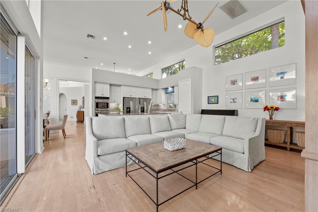 COCOBAY - Residential