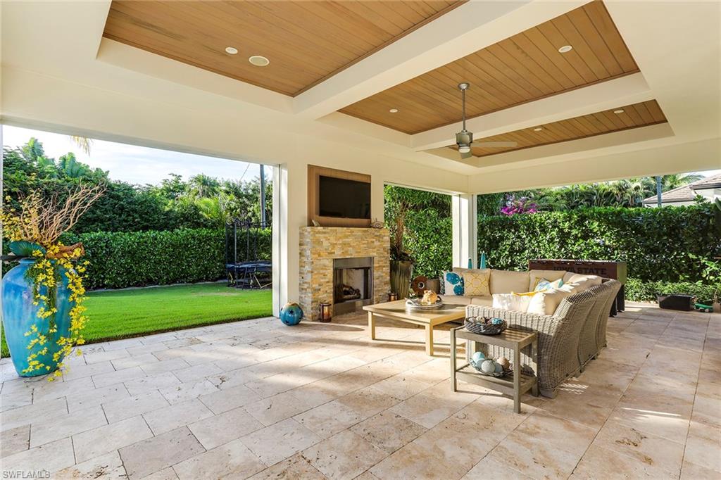 MOORINGS - Residential