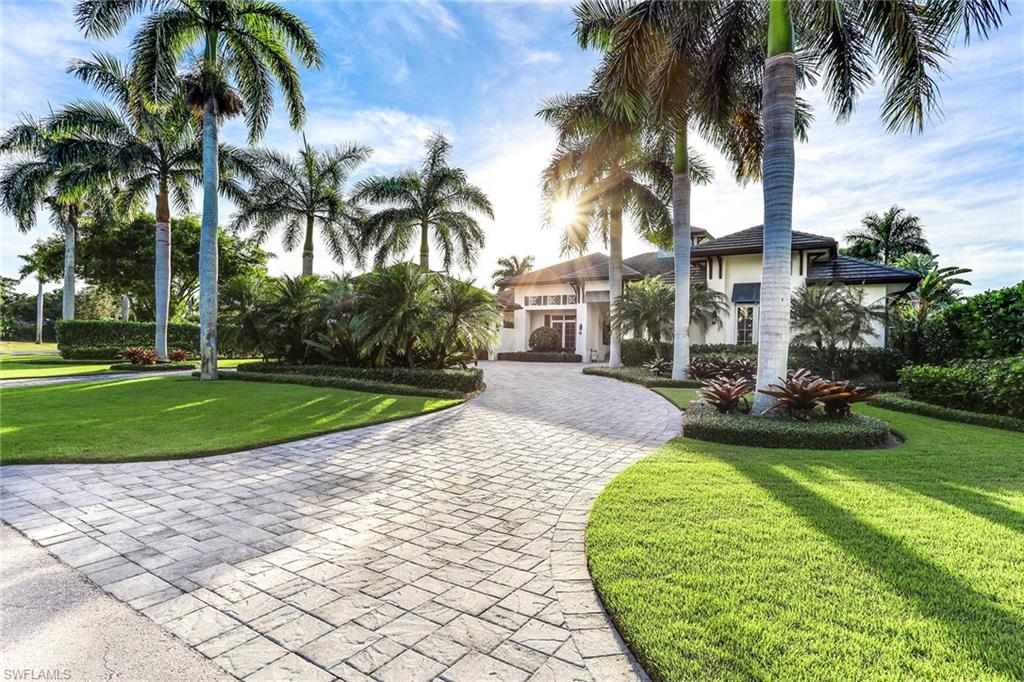 MOORINGS - Residential