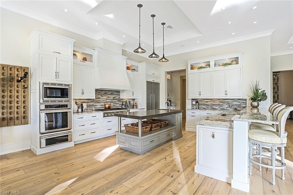 MOORINGS - Residential